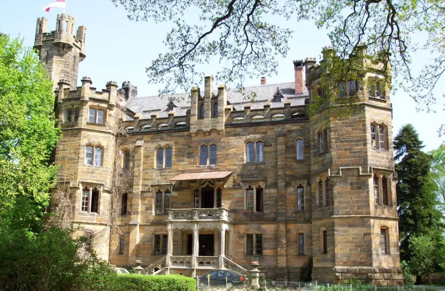 Schloss Oberlangenstadt, Germany